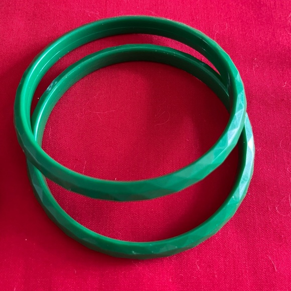 Vintage Christmas Jewelry - Picture 3 of 8